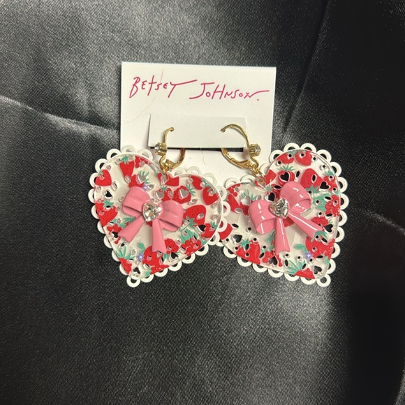 Betsey Johnson Jewelry - Betsey Johnson NWT Feminine Heart Earrings